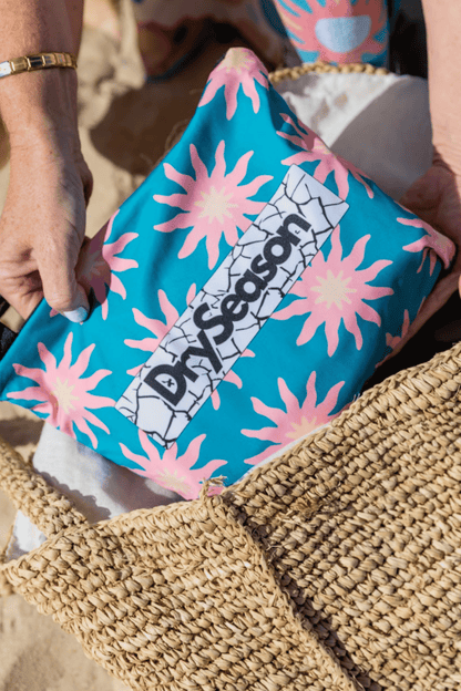 REEF - Sand Free Magnetic Beach Towel