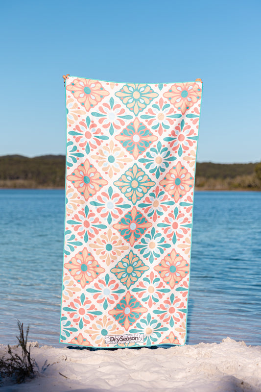BANKSIA - Sand Free Magnetic Beach Towel