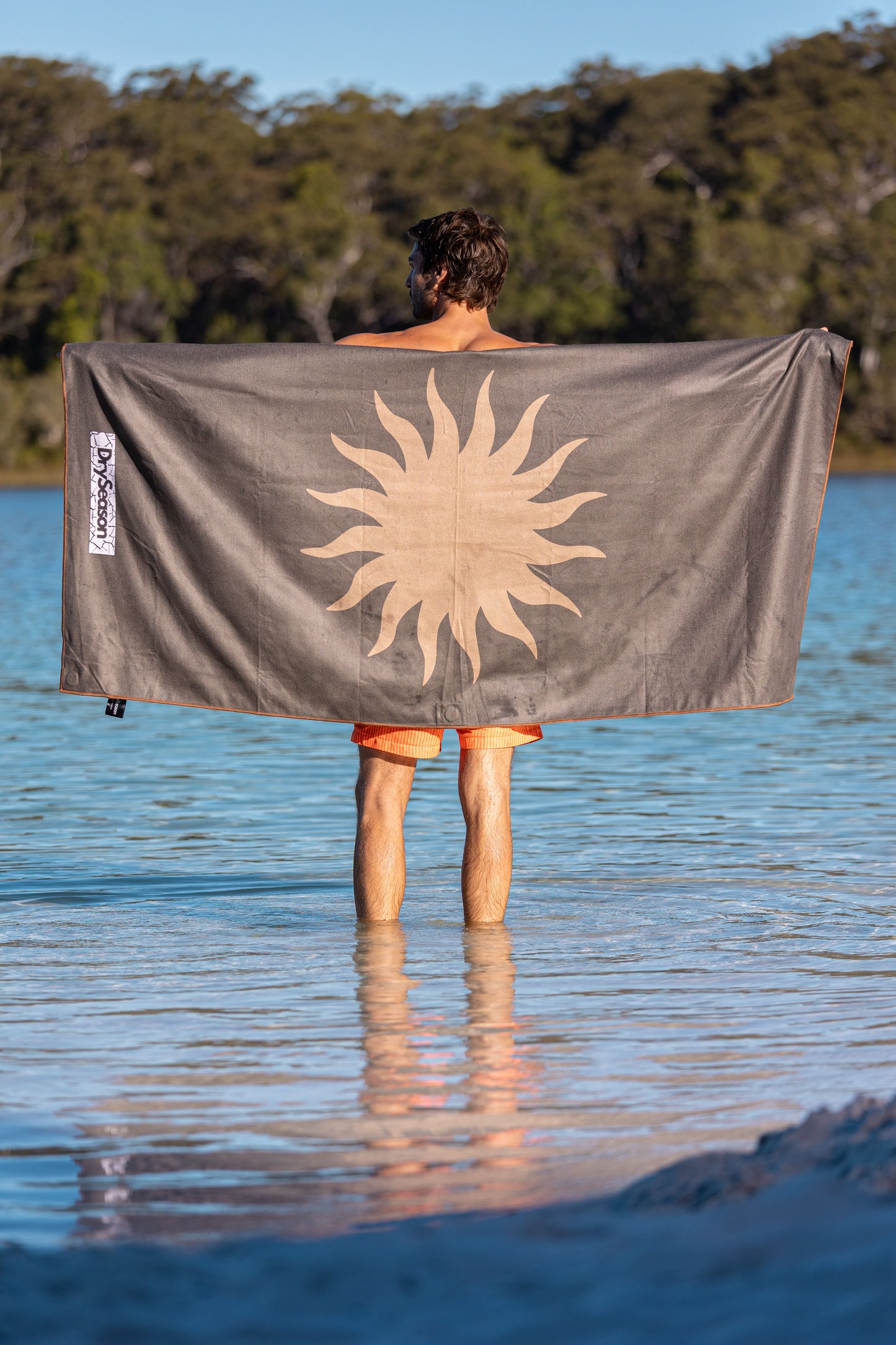 BYRON - Sand Free Magnetic Beach Towel