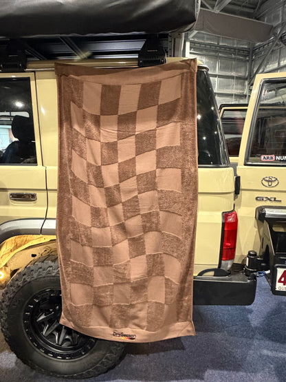 Ironbark - Cotton Magnetic Beach Towel in Chocolate