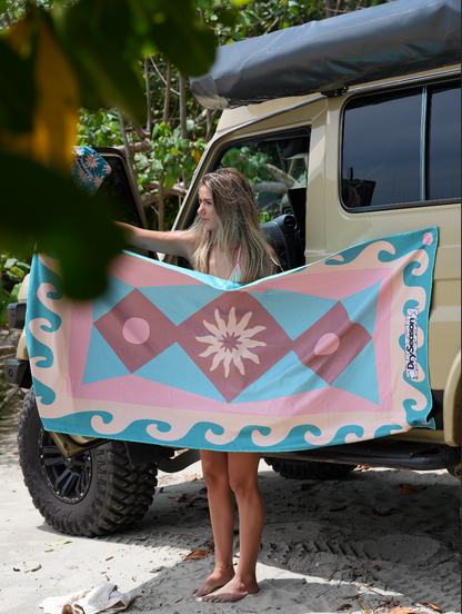 REEF - Sand Free Magnetic Beach Towel