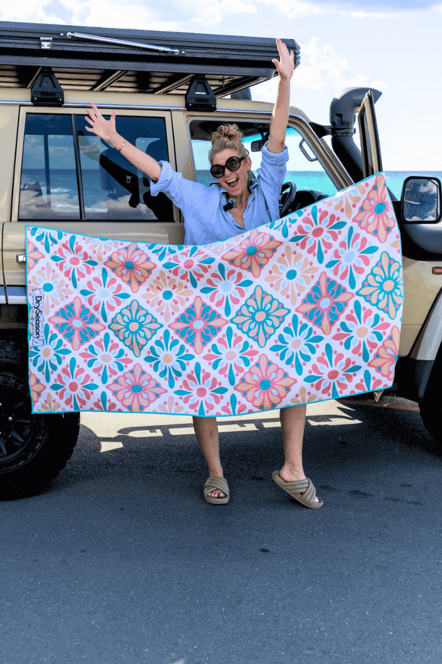 BANKSIA - Sand Free Magnetic Beach Towel