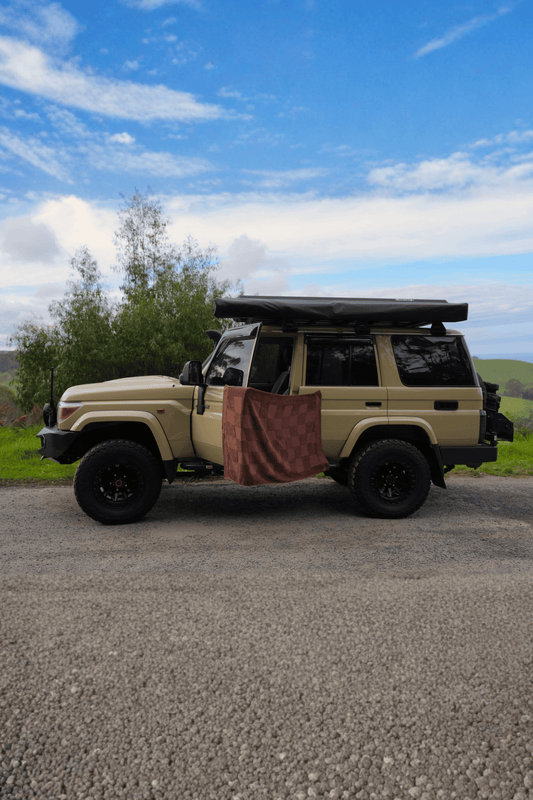 Ironbark - Cotton Magnetic Beach Towel in Chocolate