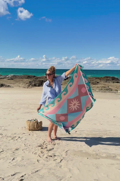REEF - Sand Free Magnetic Beach Towel